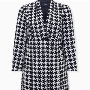 Torrid black and white houndstooth woolen coat NWT size 4